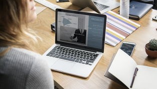 开云app更新-职业联赛薪资体系存在严重问题，职业联赛的奖金是多少