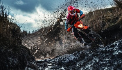 开云体育官网-紧凑4-4-2阵型撑起防守密度，紧凑的含义