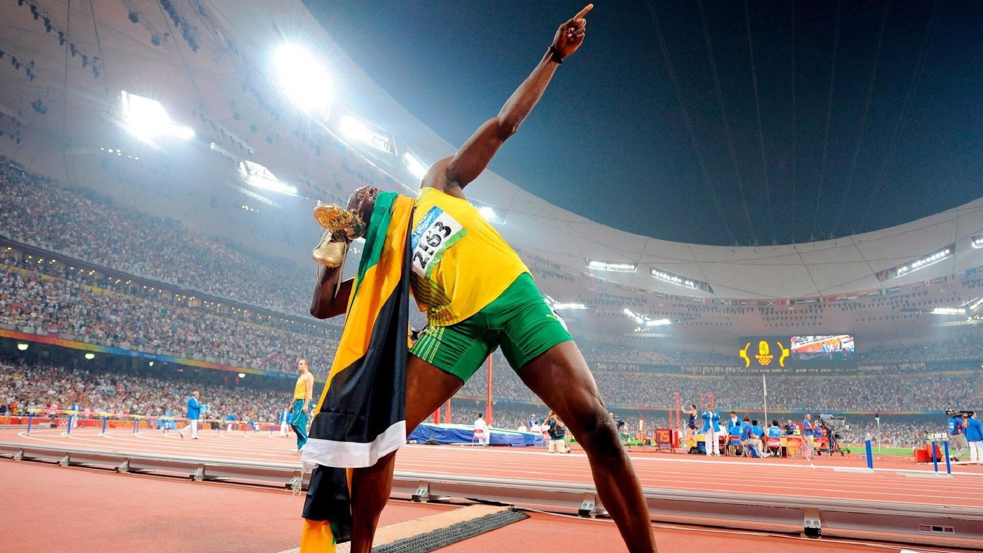 女子仰泳赛场再现澳洲风采，女子仰泳比赛视频